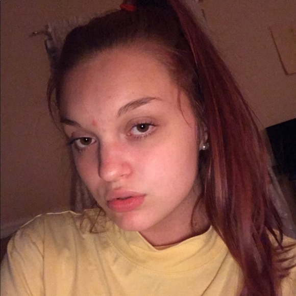 Meet your Posher, Abby - Picture 1 of 1